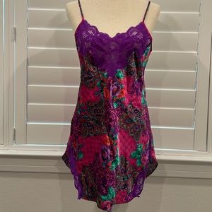 Vintage Gold Label Victoria’s Secret Flower, Paisley and Lace Chemise